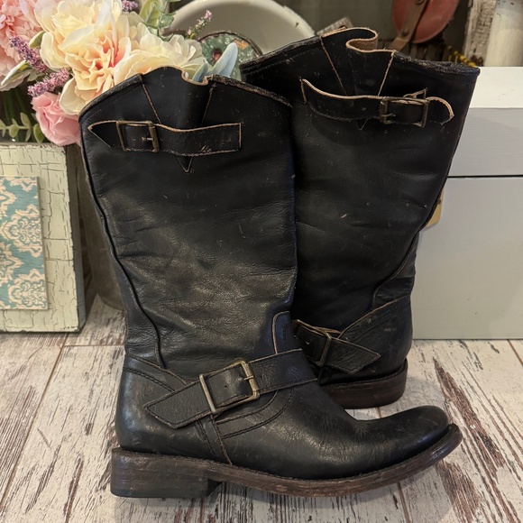 FREEBIRD CROSBY BOOTS | BLK DISTRESSED LEATHER | MOTO FESTIVAL | Free People | 9 - Picture 10 of 15